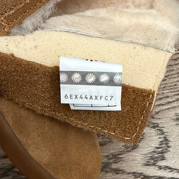 NTW Toddler UGG Keelan Boots in Chesnut - Picture 4 of 7